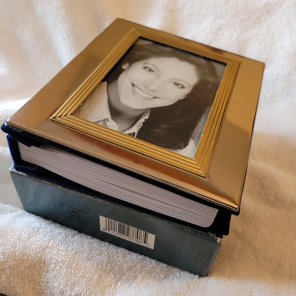 Silver & Gold two tone Velvet Photo Album Glass Fr - Picture 1 of 11